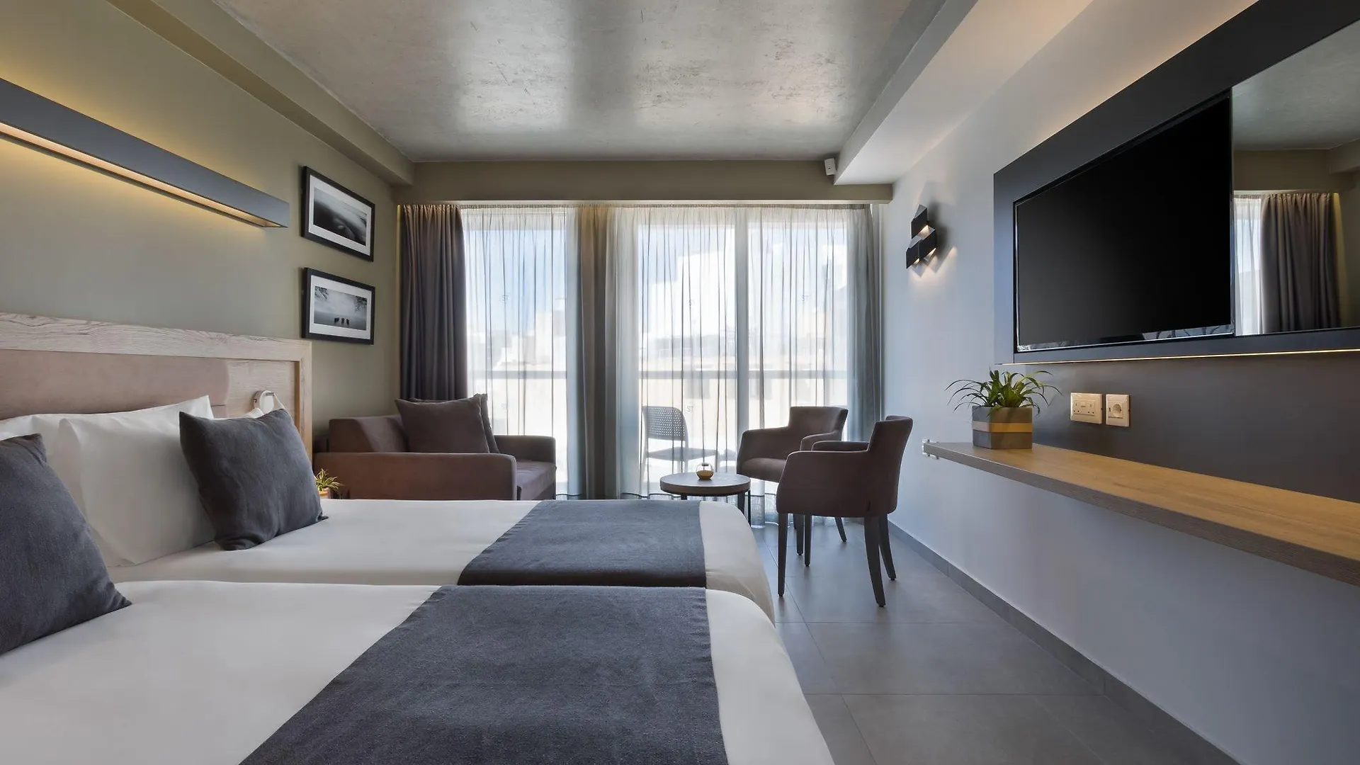 Azur Hotel by ST Hotels Gzira 3*,  Malta