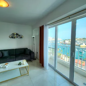 Apartament Seafront Beautifully Furnished 2 Bedrooms Gogzr-3